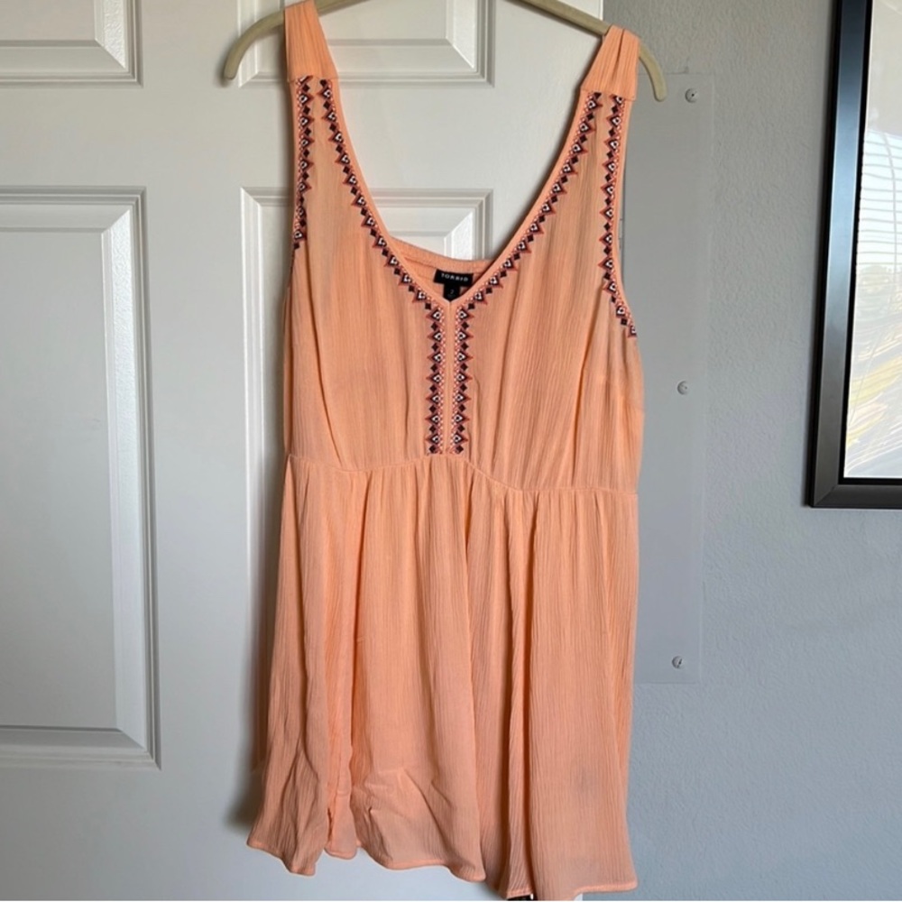 Torrid Peach Flowy Tank Top Size 1X-2X EUC